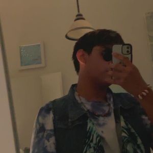 Meet your Posher, Ezequiel